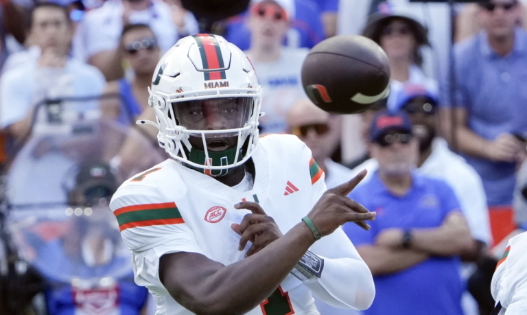 Cam Ward throws for 385 yards and 3 TDs as No. 19 Miami dominates Florida in the Swamp 41-17